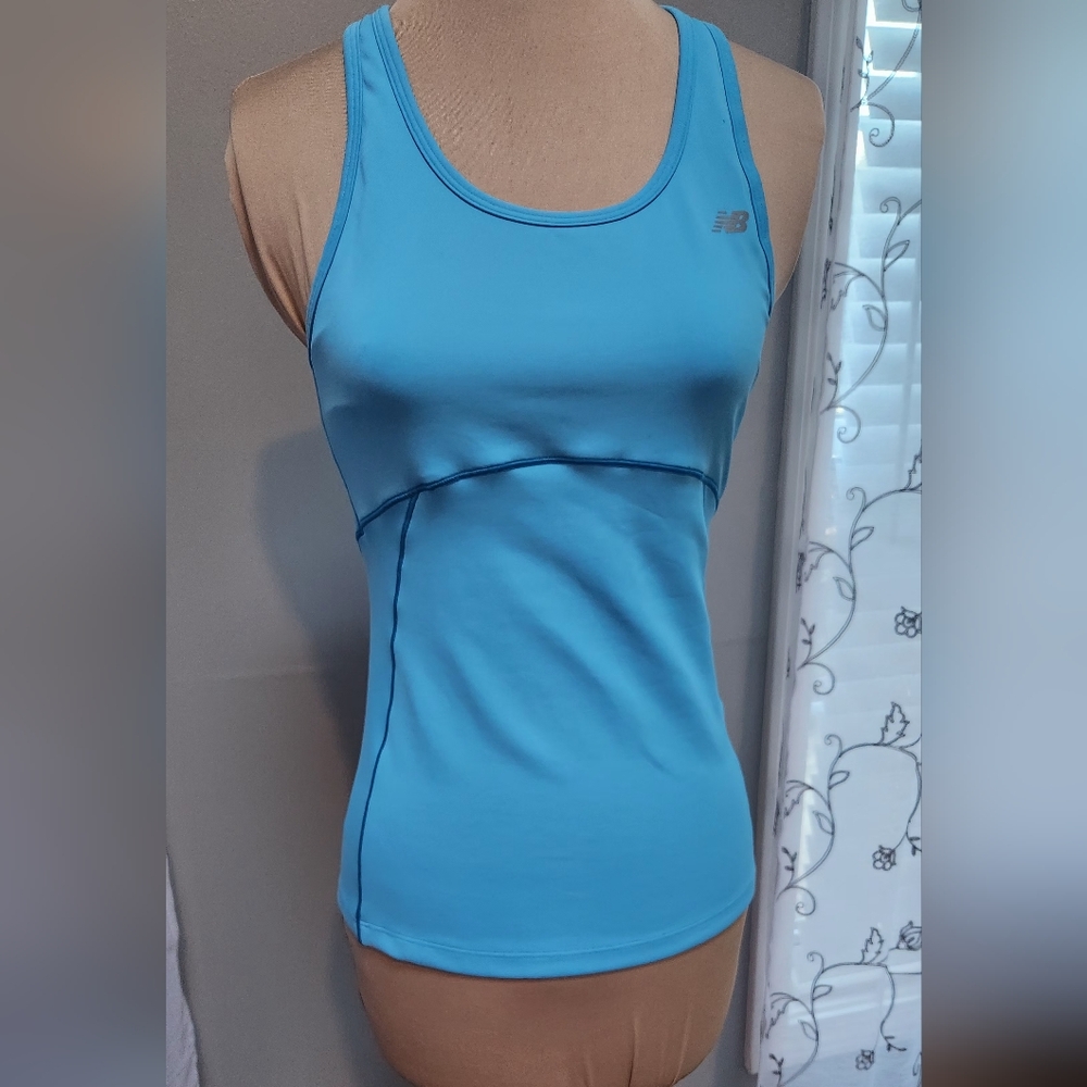 New Balance blue racer back keyhole athletic top with contrast stitching Small